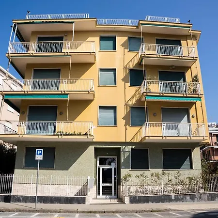 024 - Casa Lussuosa Vista Mare Ad Un Passo Dalla Spiaggia, Centro Citta'