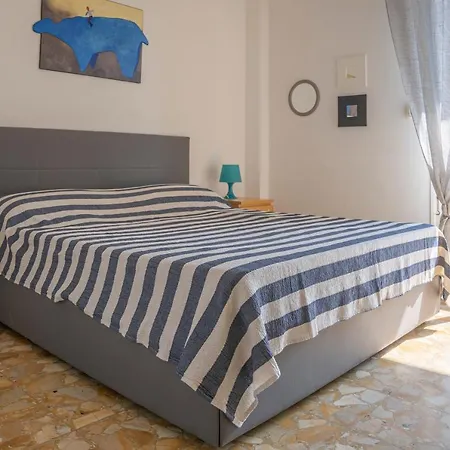 024 - Casa Lussuosa Vista Mare Ad Un Passo Dalla Spiaggia, Centro Citta' Apartment *