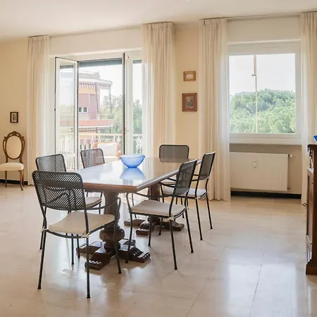 024 - Casa Lussuosa Vista Mare Ad Un Passo Dalla Spiaggia, Centro Citta' *