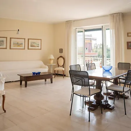 Διαμέρισμα 024 - Casa Lussuosa Vista Mare Ad Un Passo Dalla Spiaggia, Centro Citta' Σέστρι Λεβάντε