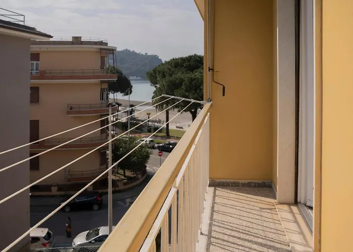 024 - Casa Lussuosa Vista Mare Ad Un Passo Dalla Spiaggia, Centro Citta' Apartman *