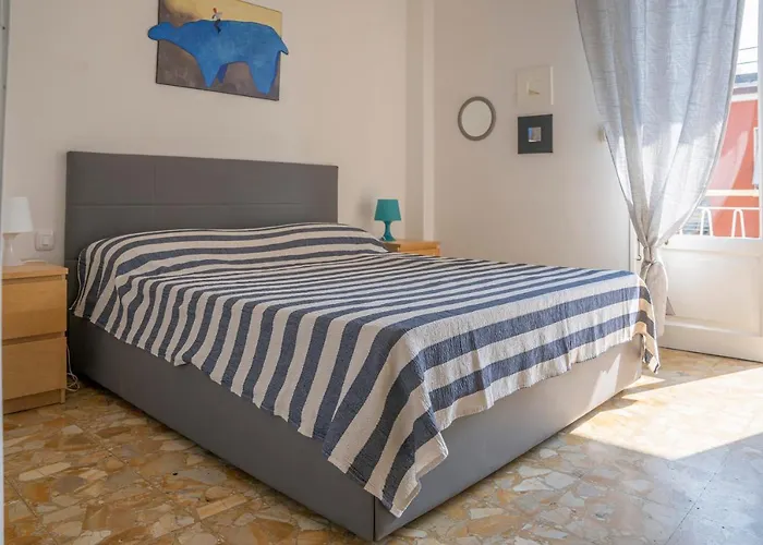 024 - Casa Lussuosa Vista Mare Ad Un Passo Dalla Spiaggia, Centro Citta' Appartement *